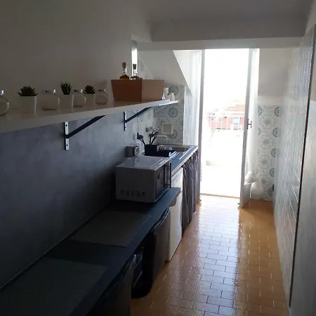 Modern With Sea View In 40 M² Apartament San Remo