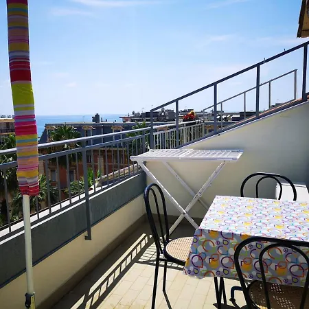 Modern With Sea View In 40 M² Appartement